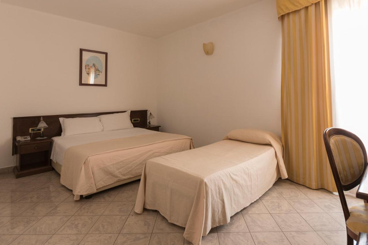 Triple Room,1141923442:JPEG